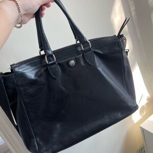 Elegant Black Leather Handbag
